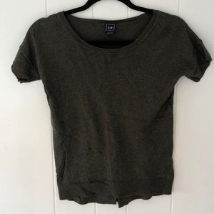 GAP short sleeve green sweater top